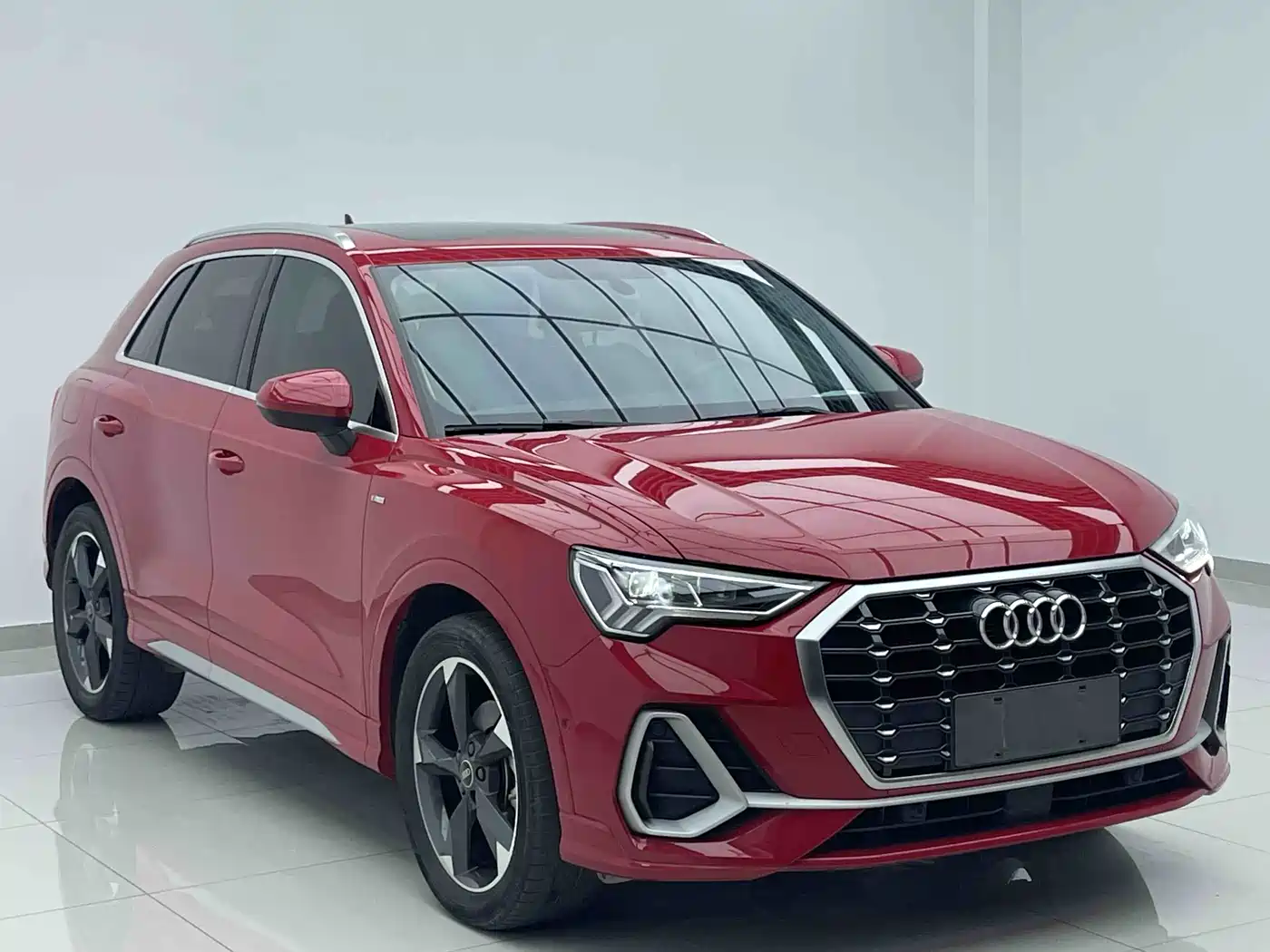 Audi Q3 2022 35 TFSI Fashion Dynamic фото 2