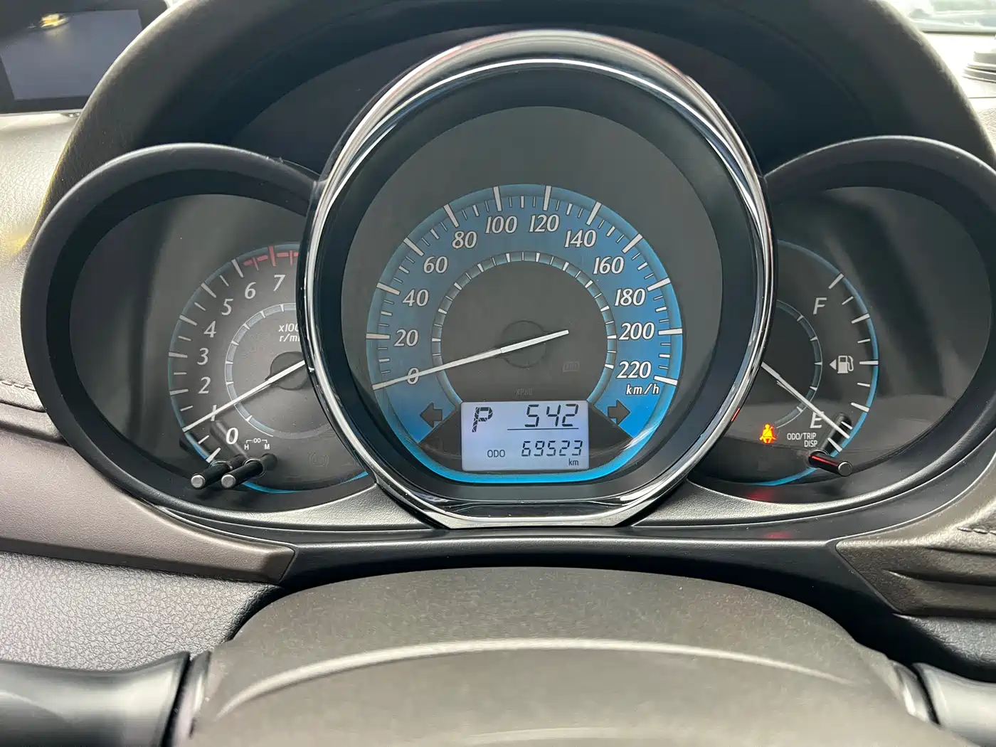 Toyota YARiS L Zhi Xuan 2015 1.5E Auto Charming Edition фото 15