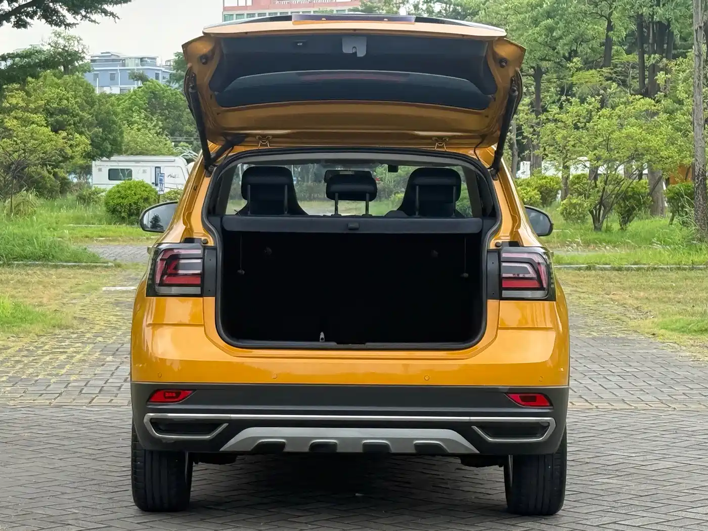 Фото 12 - Volkswagen T-Cross