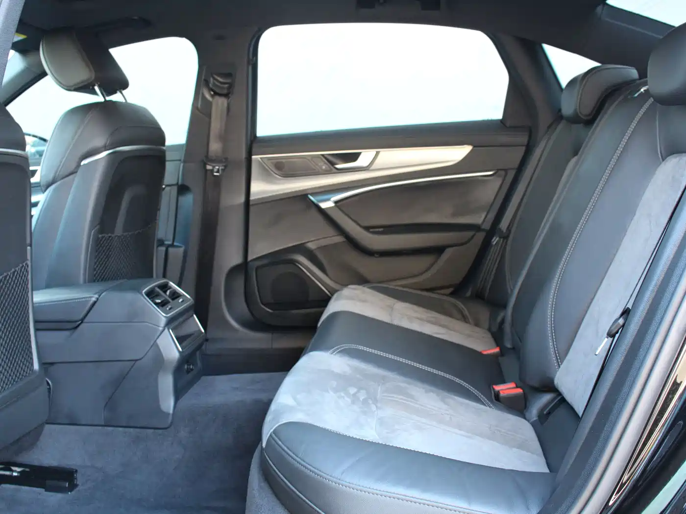 Audi A6L 2019 40 TFSI Luxury Dynamic фото 9