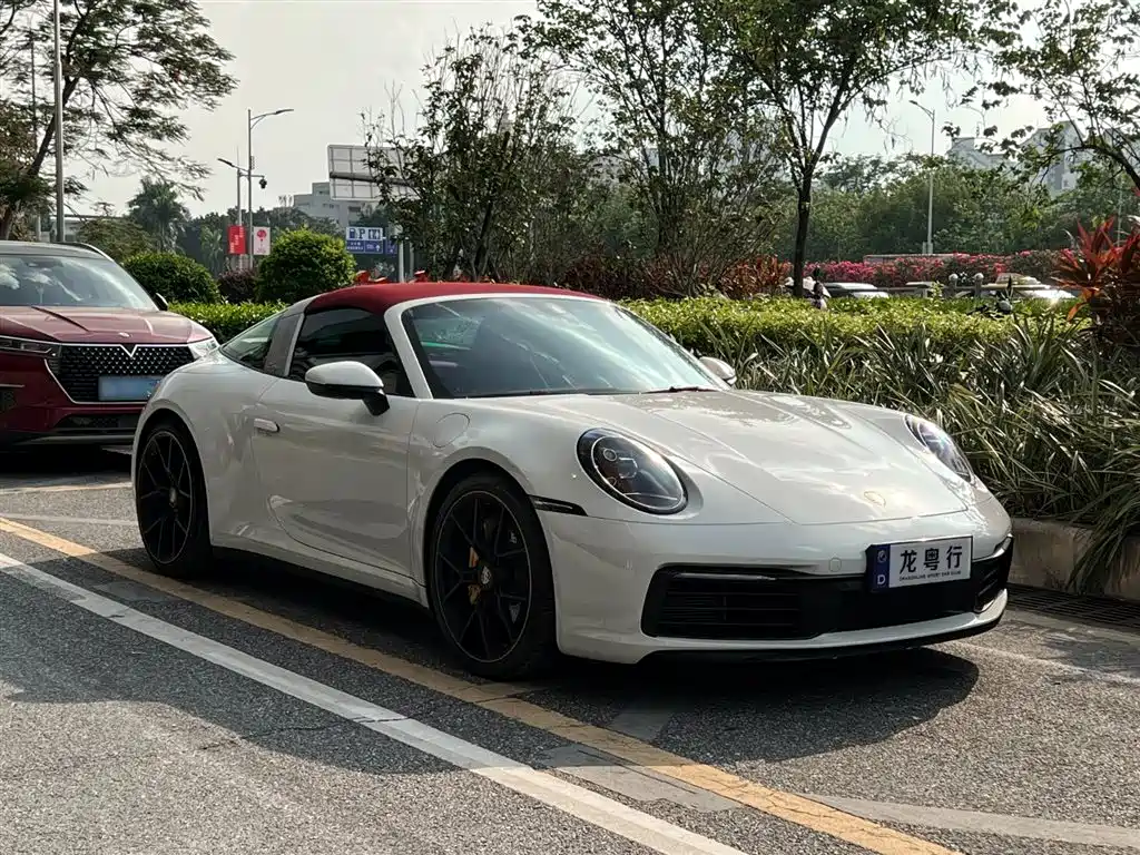 Porsche 911 2023 Targa 4 3.0T фото 3