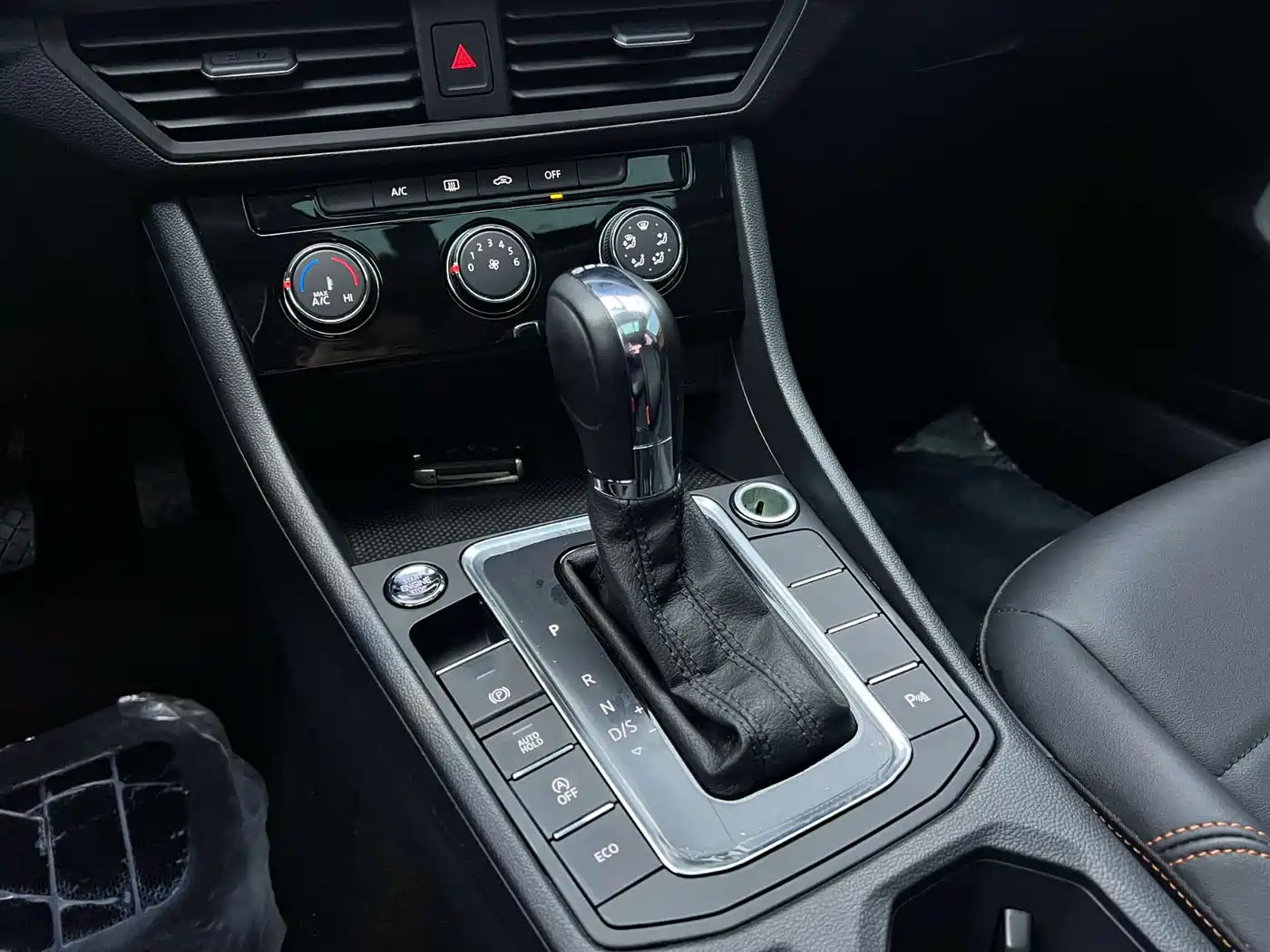 Volkswagen Bora 2023 Model 280TSI DSG Comfort Edition фото 9