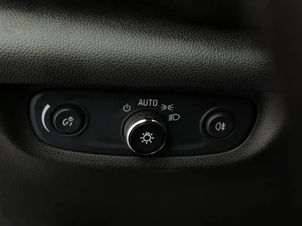 Buick Regal 2017 GS 28T Luxury Type фото 21