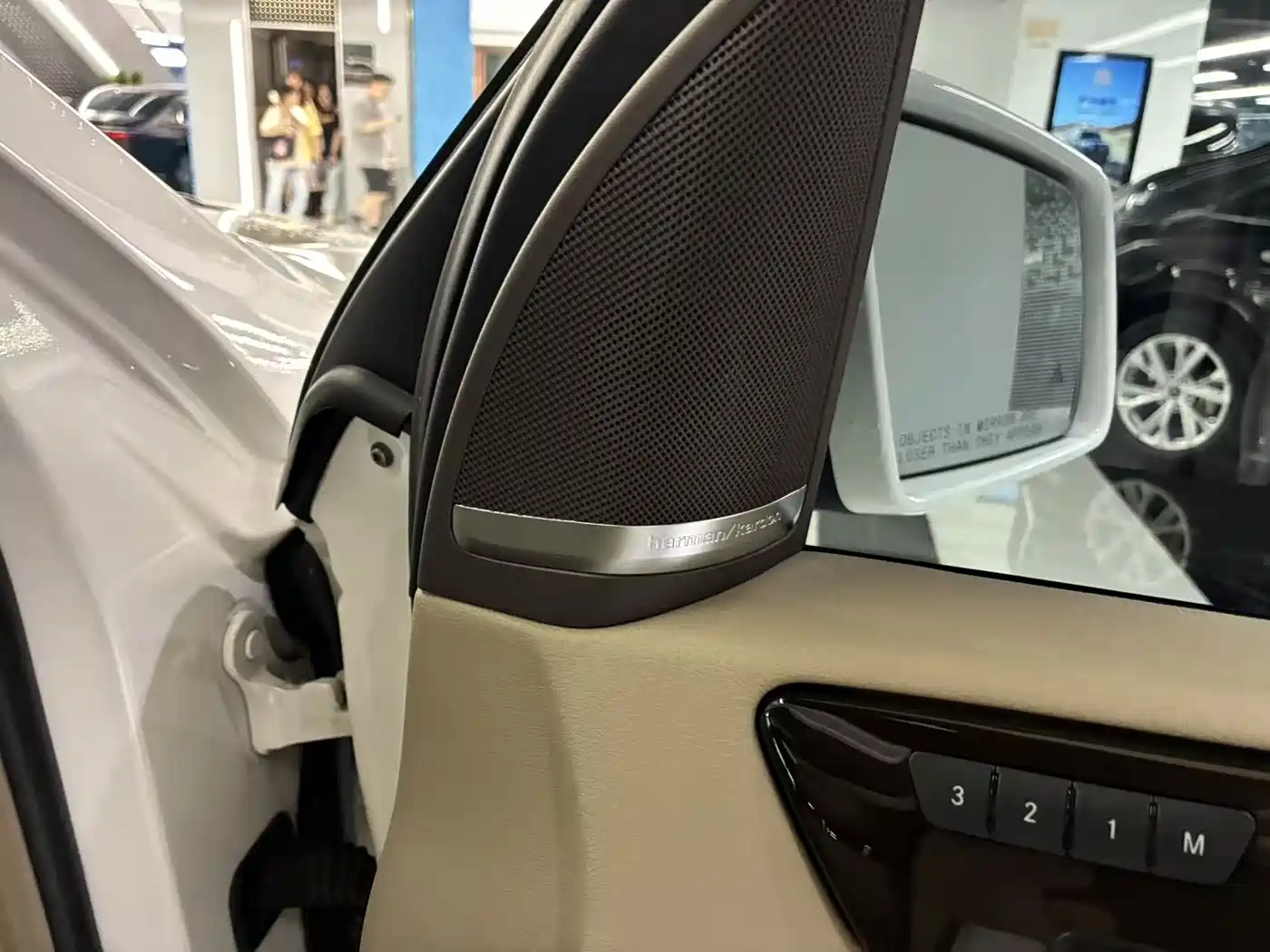 Mercedes-Benz GL-Class 2015 GL 350 CDI 4MATIC фото 10