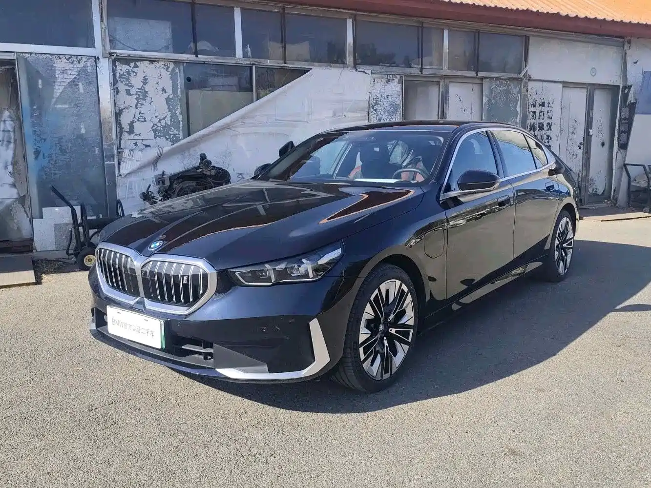 BMW I5