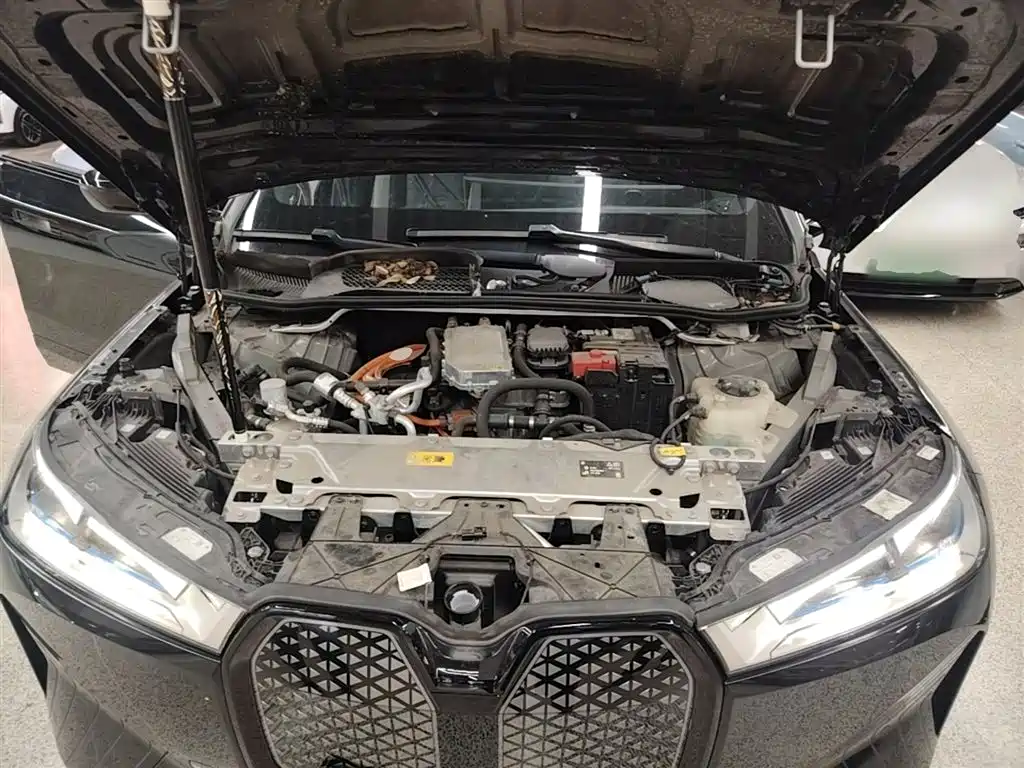 BMW iX 2022 xDrive40 фото 20