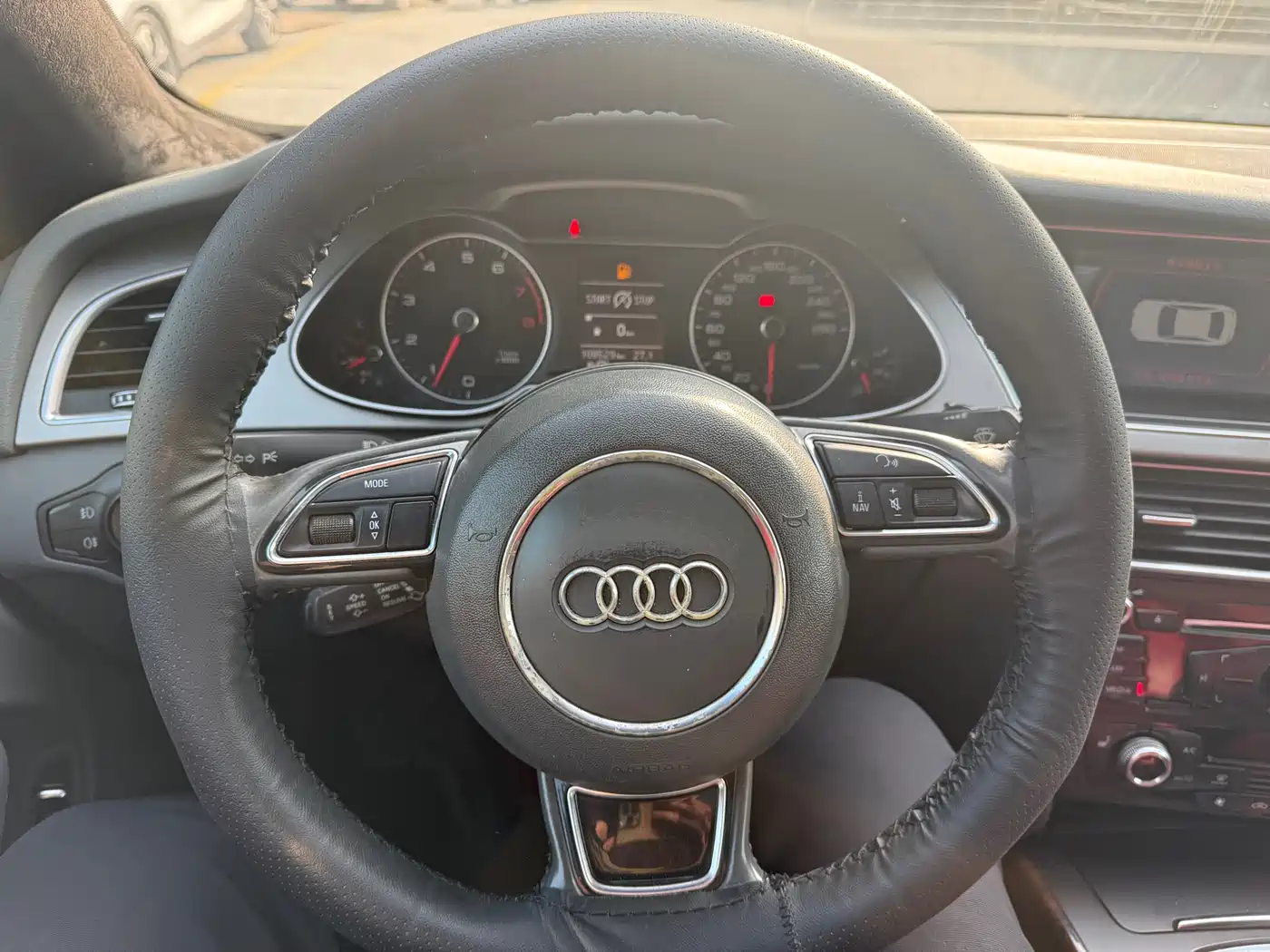 Audi A4L 2015 35 TFSI Auto Comfort фото 12