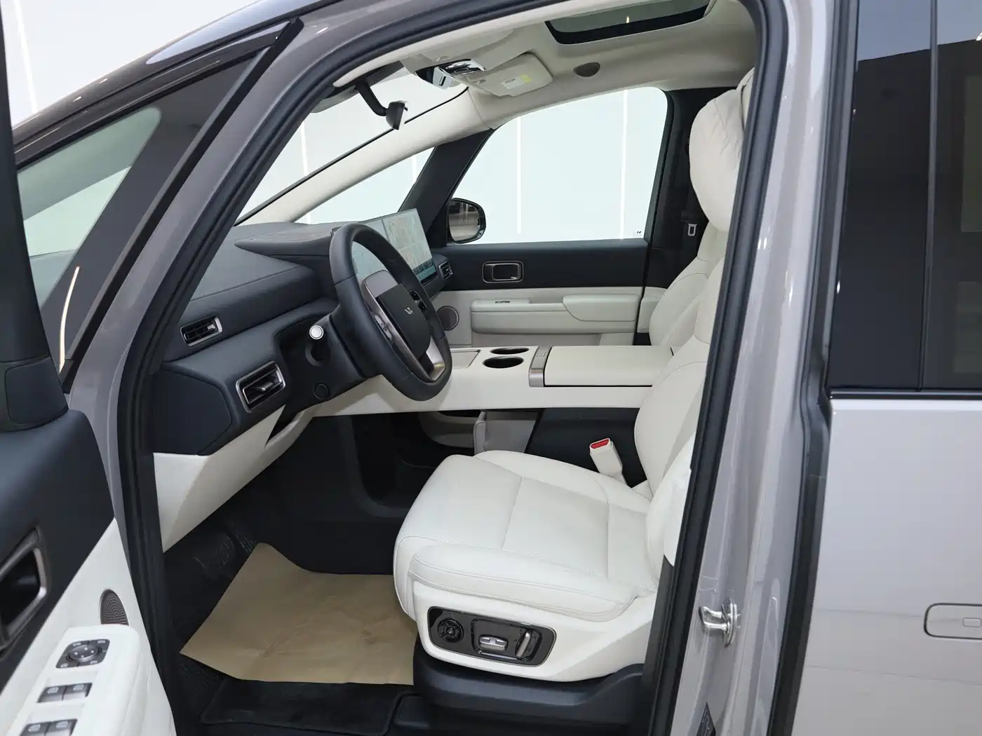 Li Auto MEGA 2025 2025 Model Home Family Special Edition