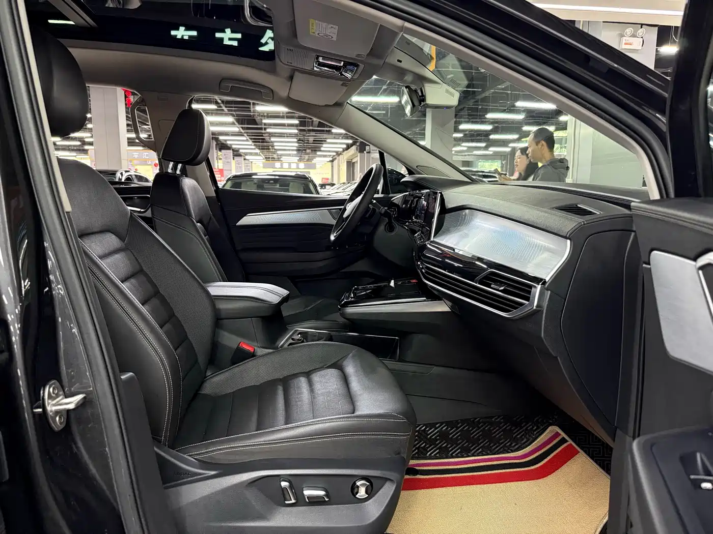 Volkswagen Talagon 2022 380TSI 4WD Luxury Premium Pro Edition 6-seater фото 18