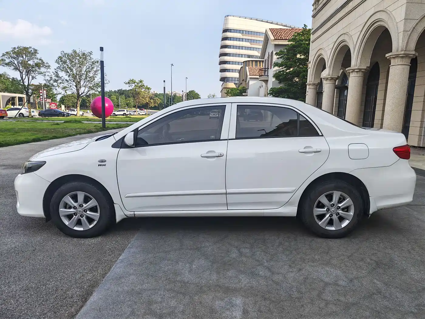 Toyota Corolla 2013 Special Edition 1.6L Automatic Cool GL фото 5