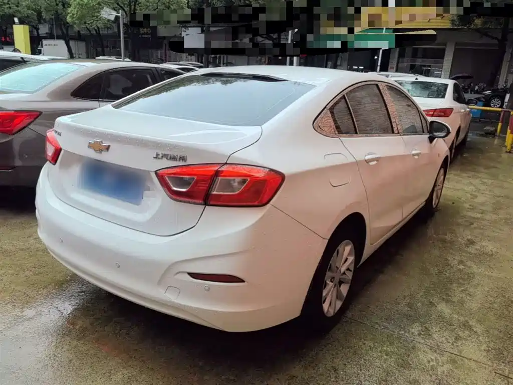 Chevrolet Cruze 2017 1.5L Automatic Pioneer Sunroof фото 7
