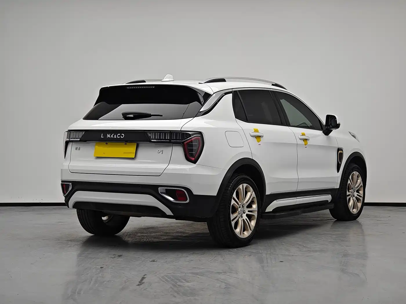 Lynk & Co 01 2017 2.0T 2WD Pro Version фото 5