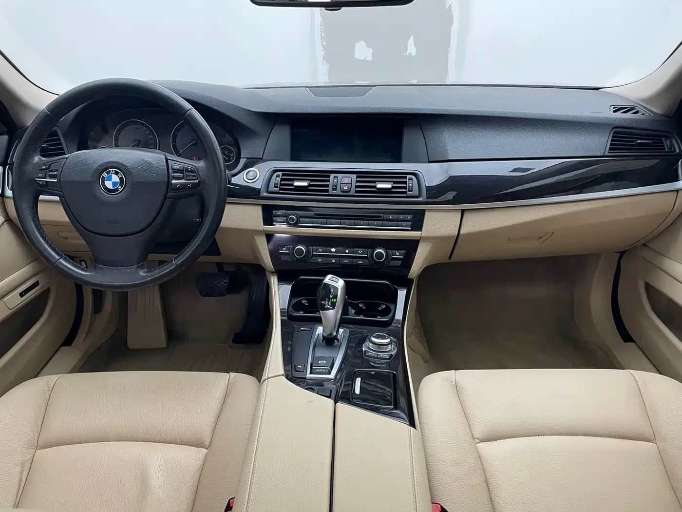 BMW 5 Series 2012 523Li Luxury фото 15