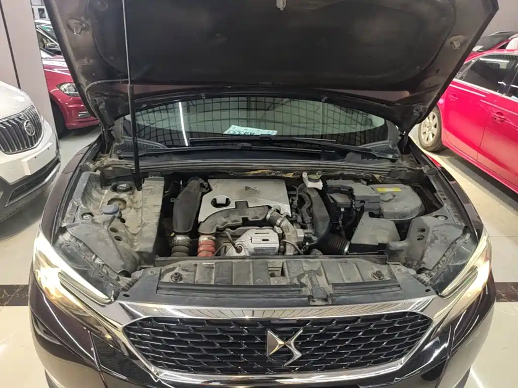 DS 6 2015 2016 1.6T Elegance THP160
