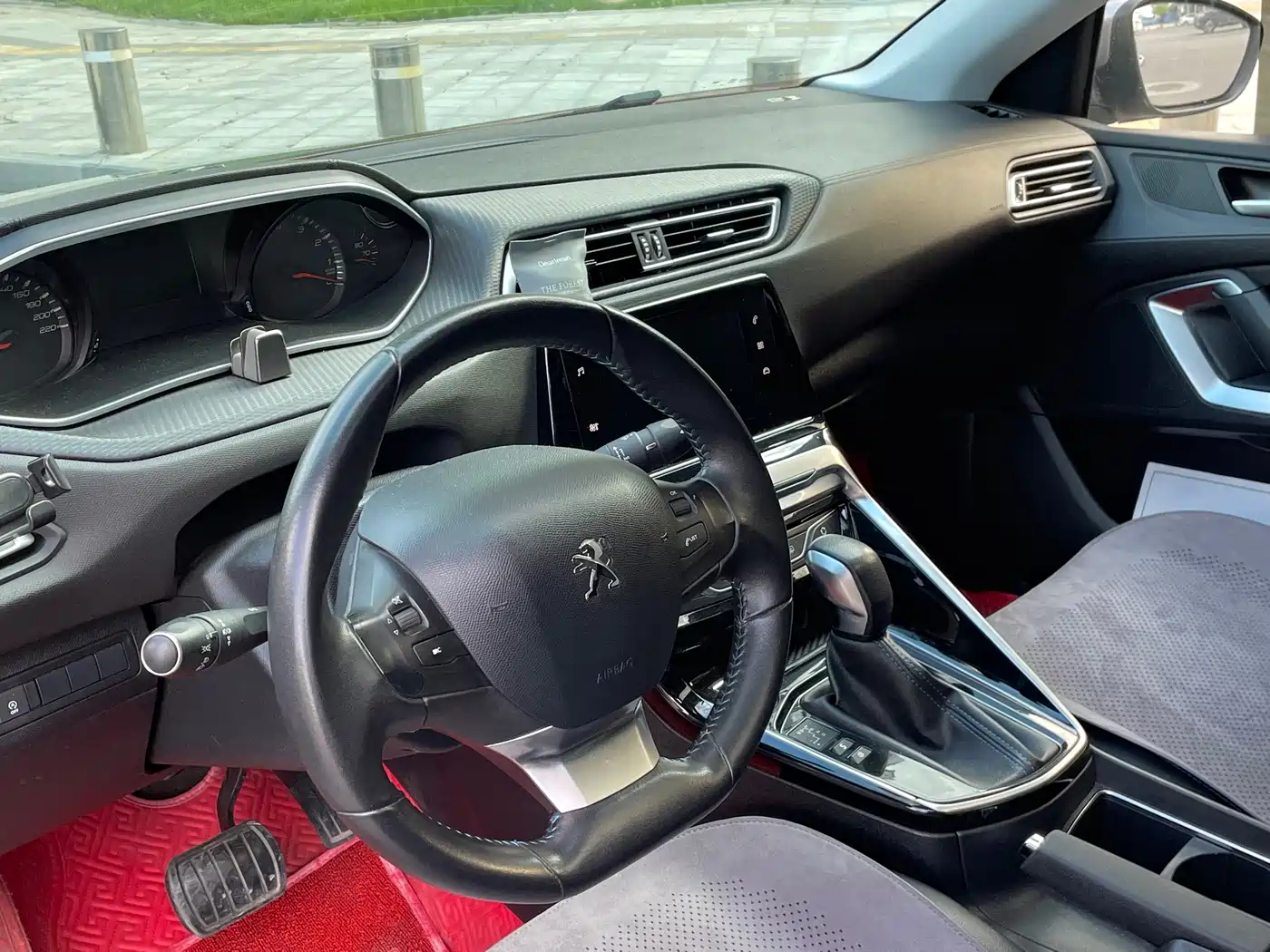 Peugeot 308 2016 1.6L Automatic Luxury фото 3
