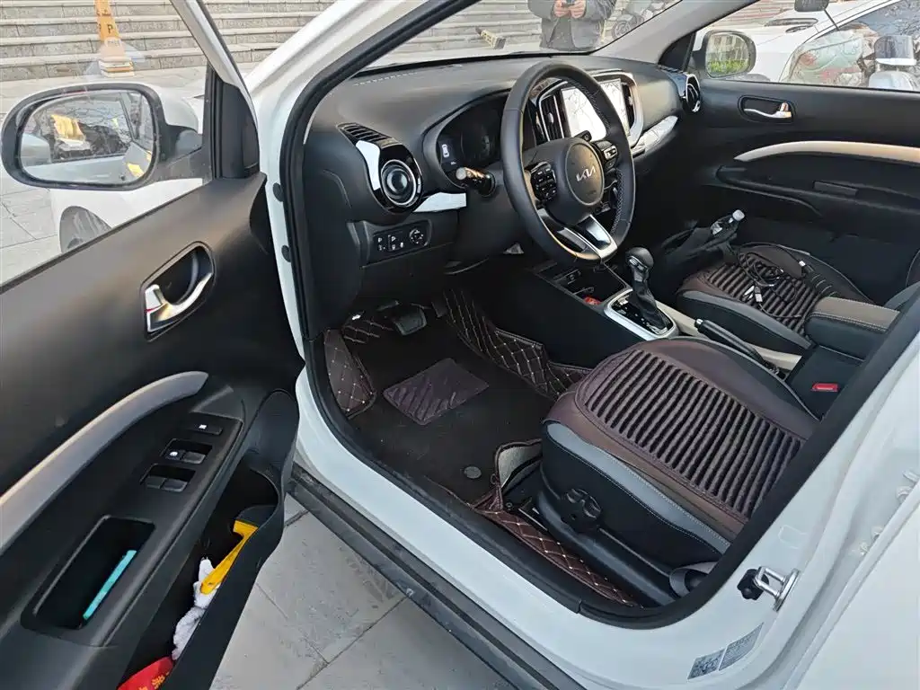 Kia KX1 2021 1.4L CVT Fun Edition фото 12