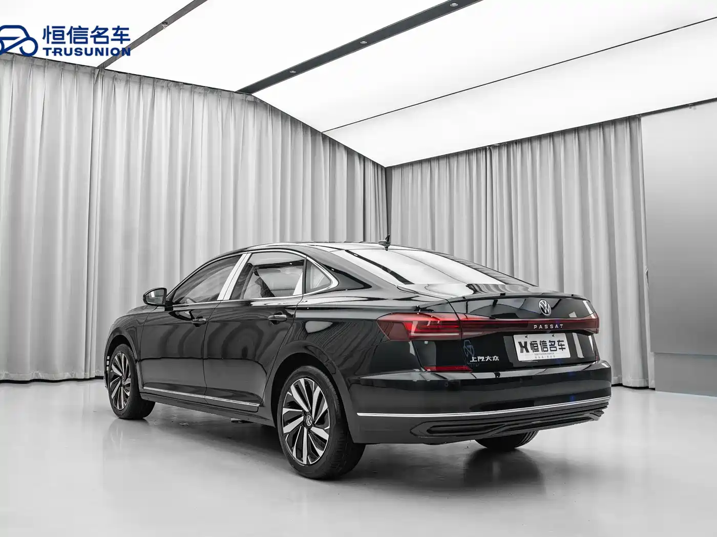 Volkswagen Passat 2026 Outstanding Edition 330TSI Starlight Elite Version фото 6