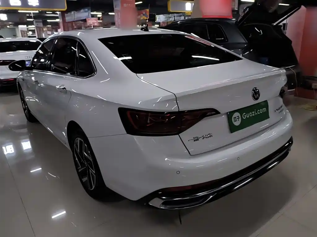 Volkswagen Sagitar 2025 300TSI DSG Surpass Edition фото 5