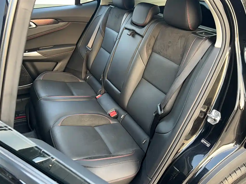 Lynk & Co 01 2019 2.0T AWD Pro Edition China V фото 14