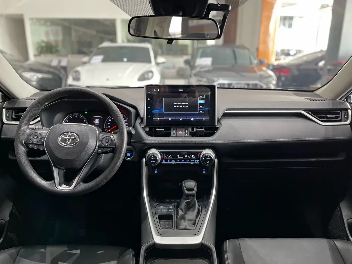 Toyota Wildlander 2020 2.0L CVT 2WD Luxury Edition фото 6