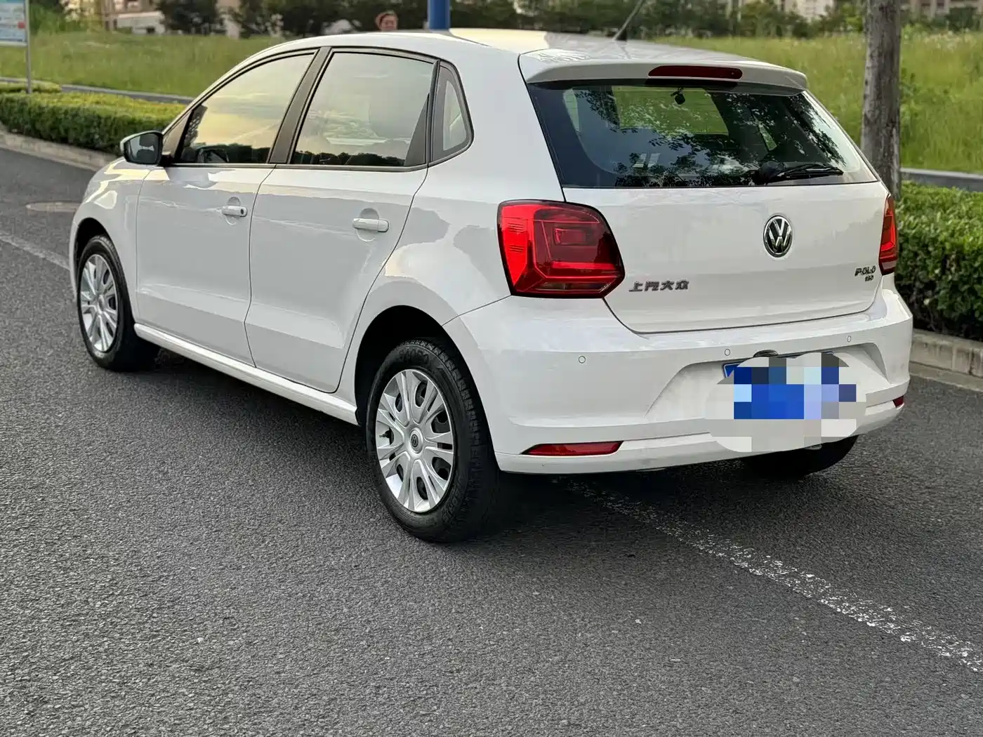Volkswagen Polo 2016 1.6L Automatic Comfort фото 8