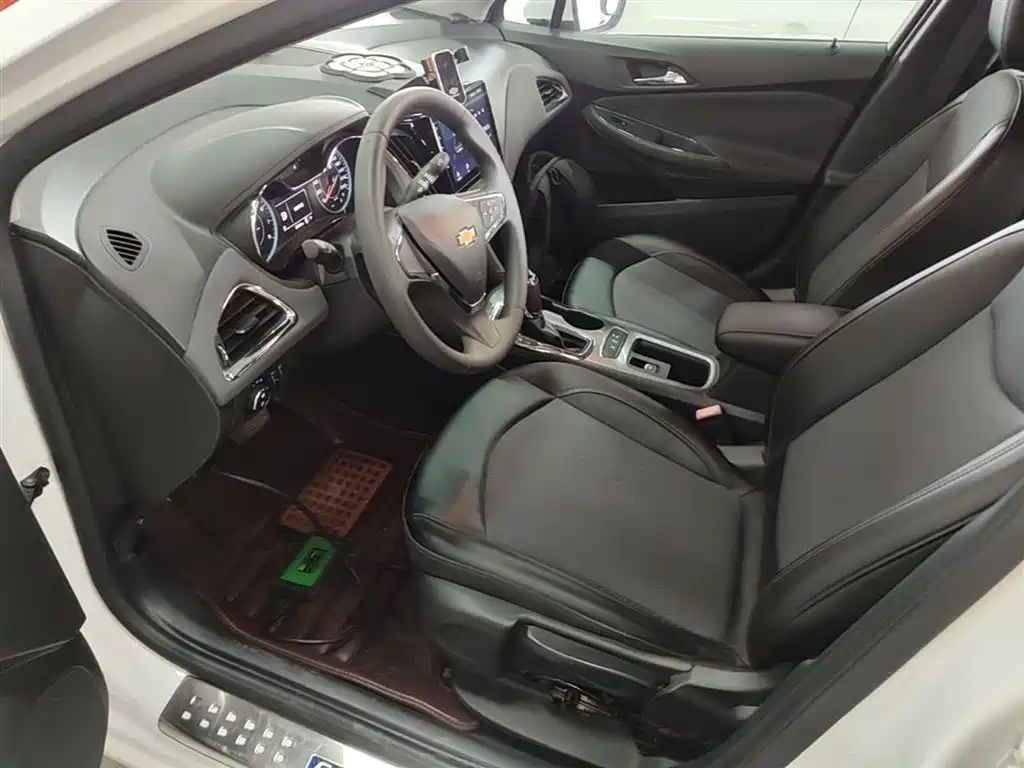 Chevrolet Cruze 2017 1.5L Automatic Stylish фото 16