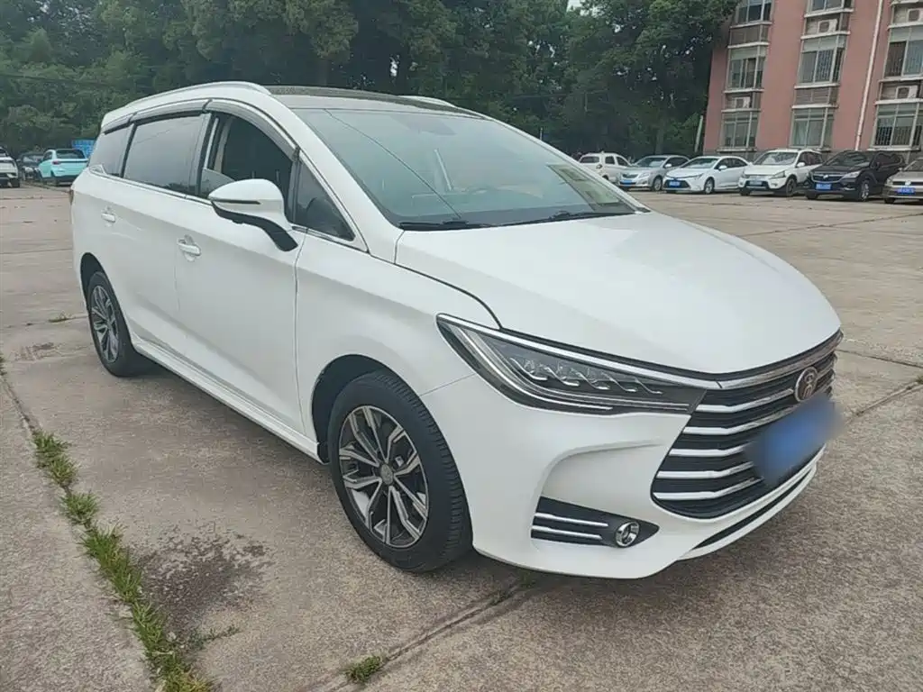 BYD Song MAX 2019 1.5T Auto Smart Connect Premium 6-seater China VI фото 4