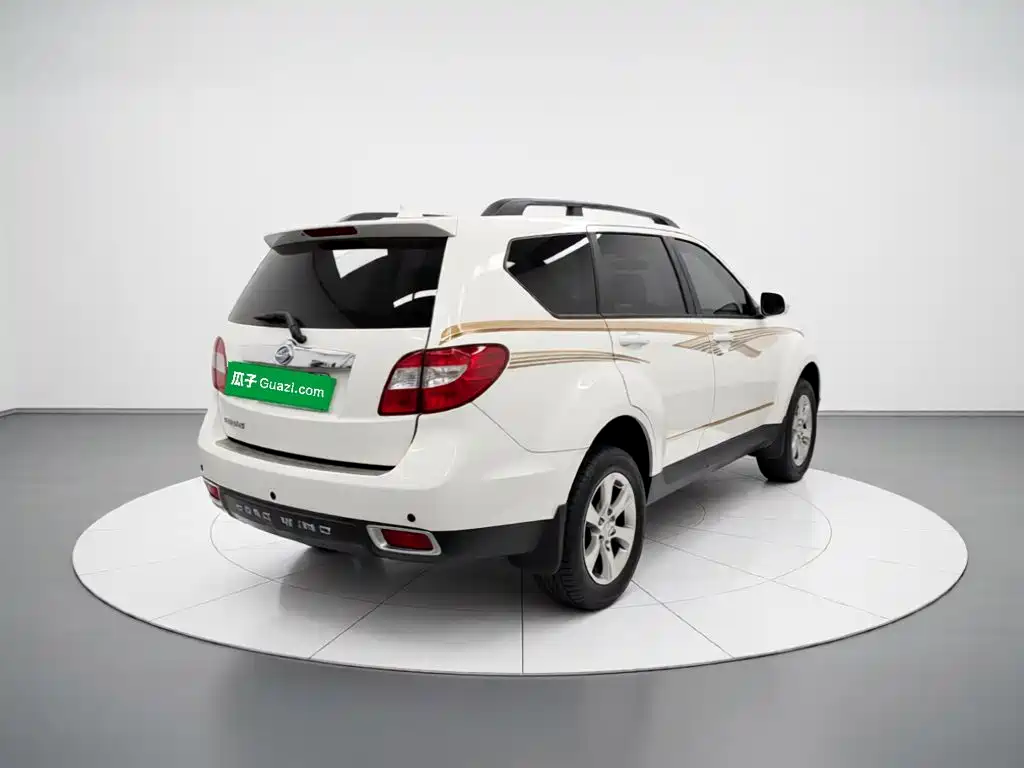 Photo 6 - Landwind X8