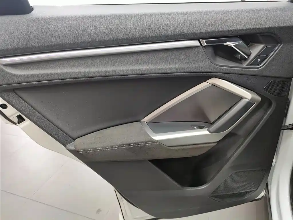 Audi Q3 2019 40 TFSI Fashion Dynamic фото 24