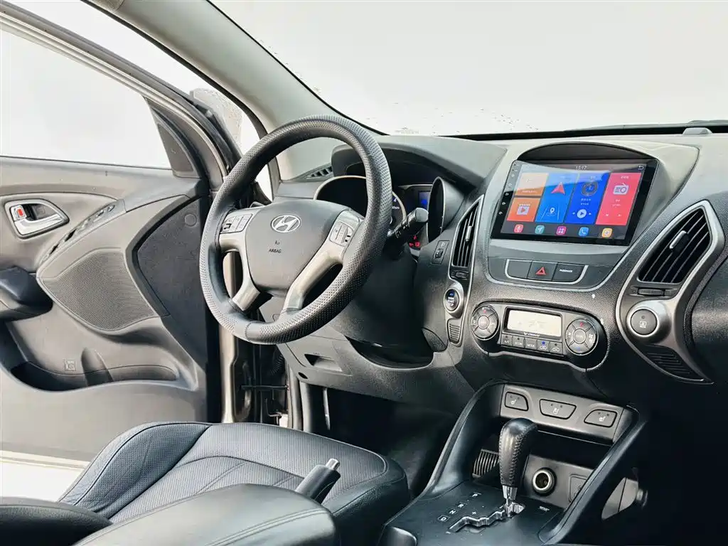 Hyundai Beijing Hyundai ix35 2013 2.0L Auto 2WD Smart GLS China IV фото 16
