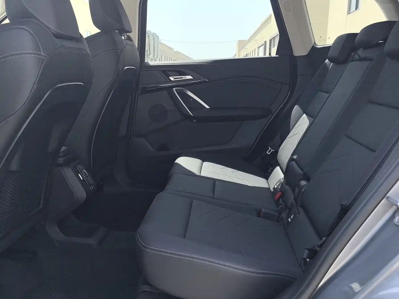 BMW X1 2023 sDrive20Li X Design Package фото 5