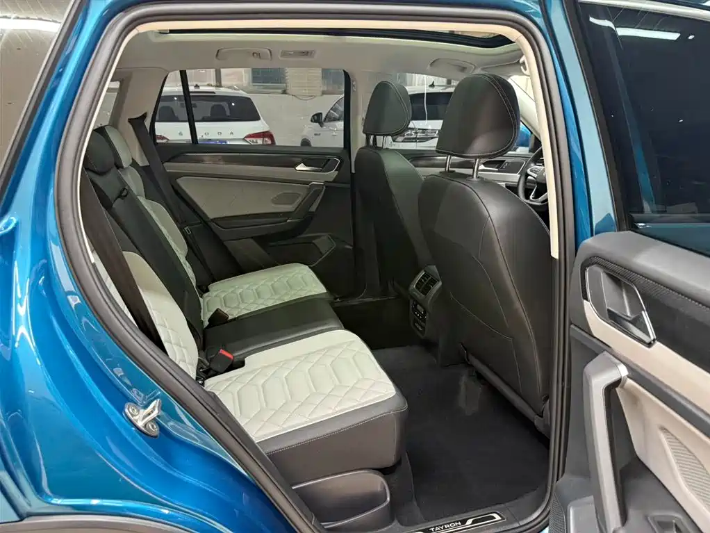 Volkswagen Tayron 2023 280TSI 2WD Luxury Plus Advanced Edition фото 20