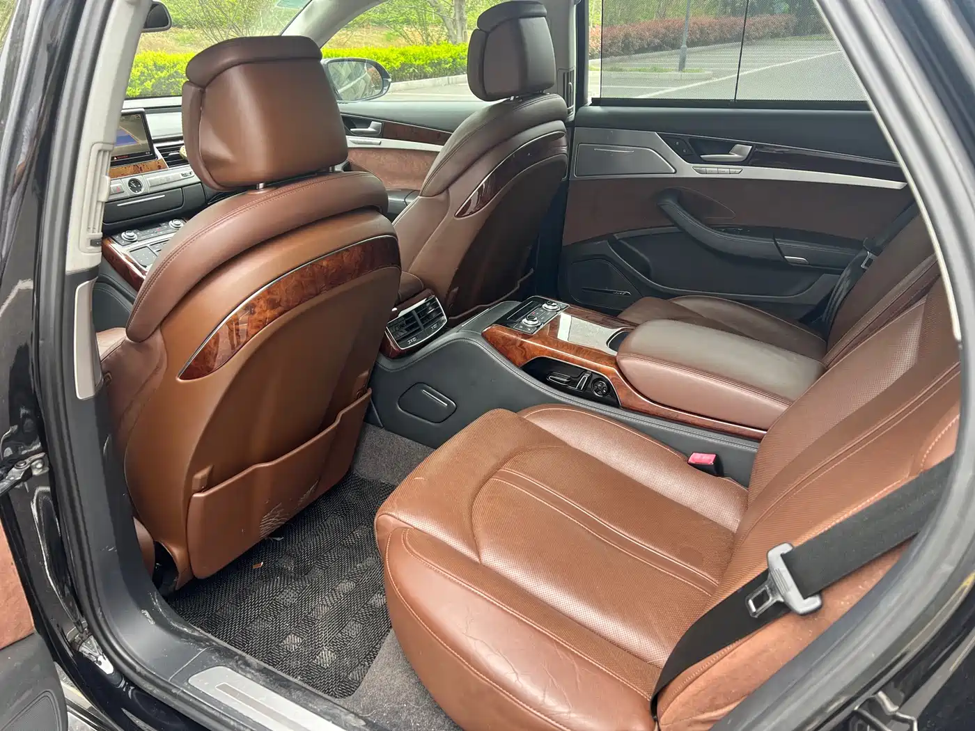 Audi A8 2012 A8L 45 TFSI quattro Luxury фото 11