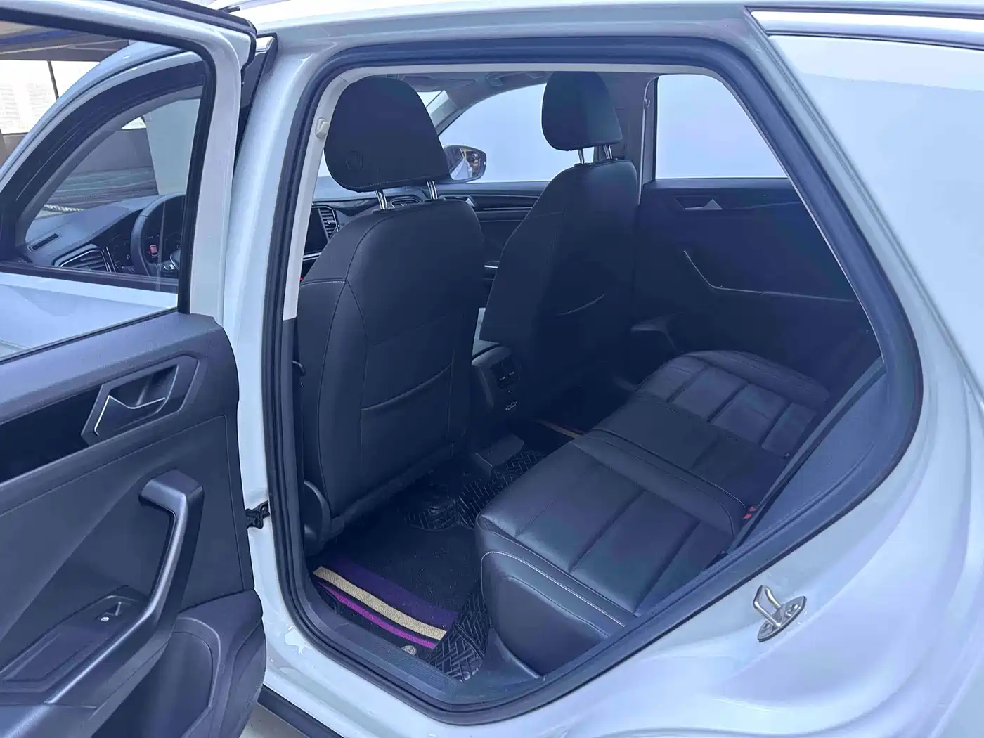 Volkswagen T-ROC 2022 280TSI DSG 2WD Comfort PLUS фото 10