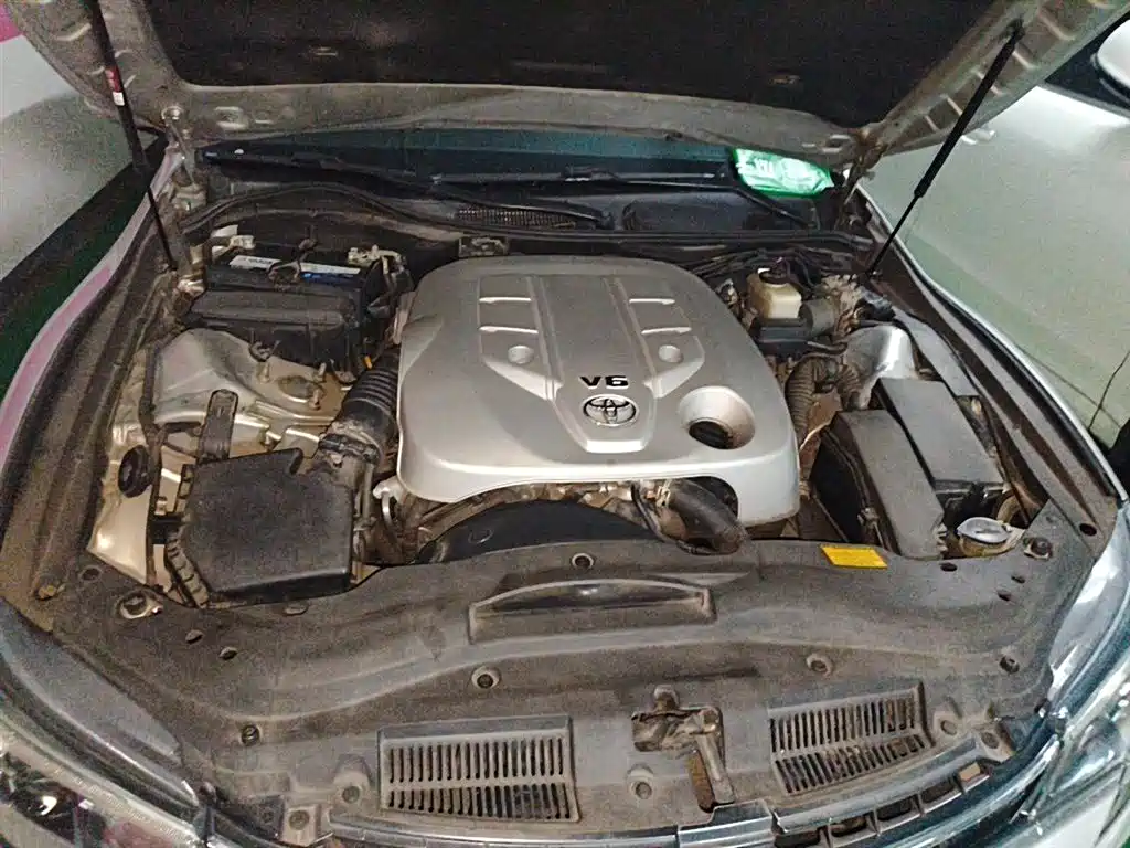 Toyota Reiz 2013 2.5V Premium Edition фото 21