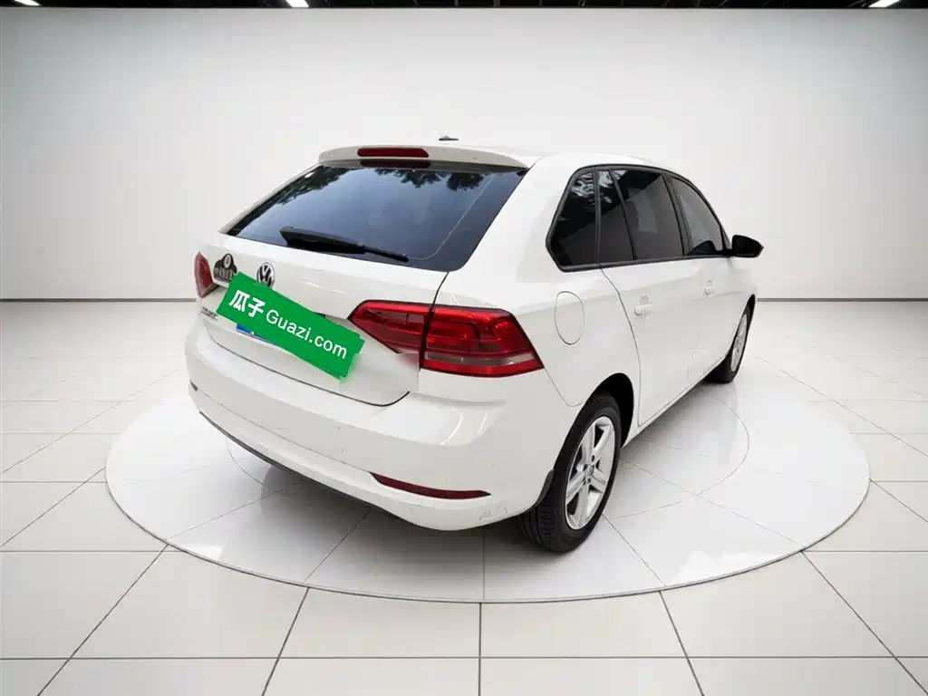 Volkswagen Santana 2015 Gran Santana 1.6L Manual Trend фото 4