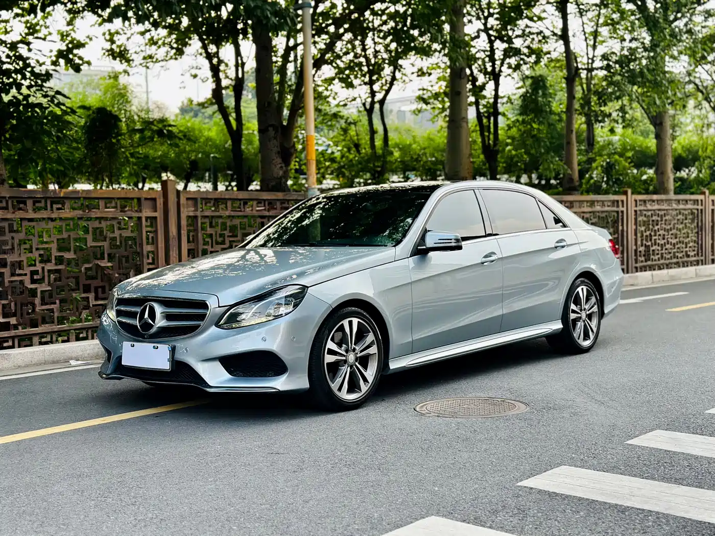 Mercedes-Benz E-Class 2015 Facelift E 260 L Sport