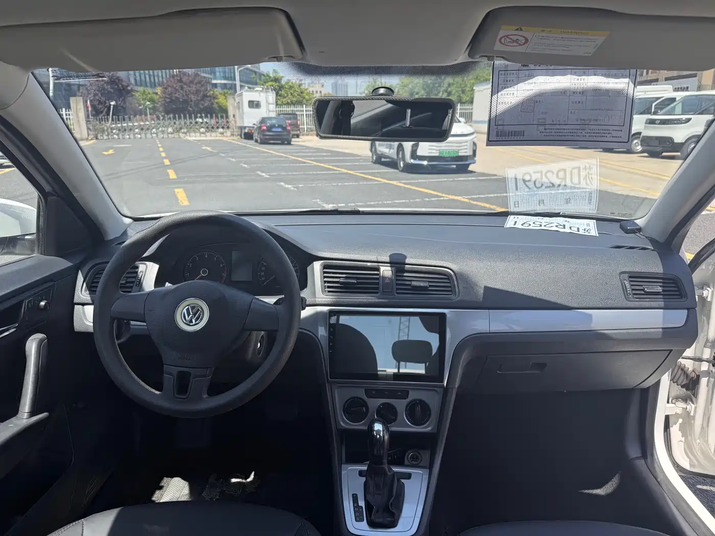 Volkswagen Lavida 2013 Facelift Classic 1.6L Automatic Trend фото 12