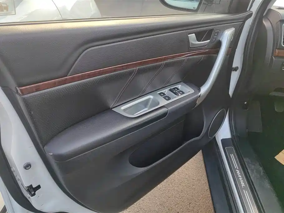 Haval H6 2015 Sport Edition 1.5T Manual 2WD Elite фото 7