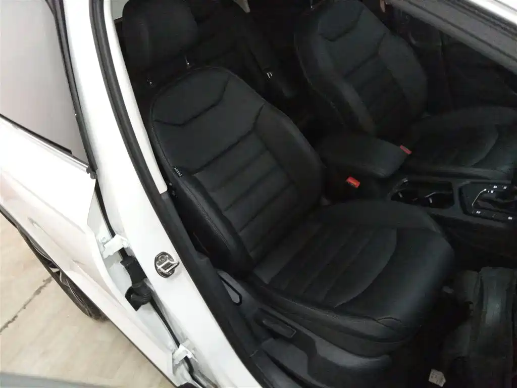 Volkswagen Tharu 2021 280TSI 2WD Luxury Plus фото 20