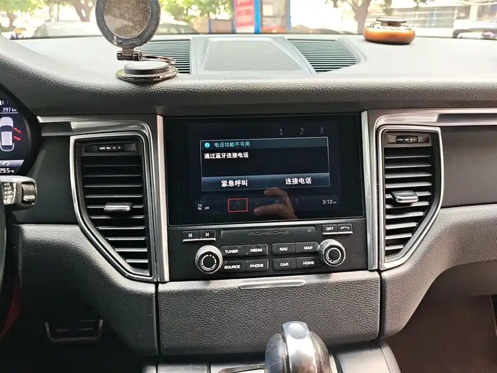 Porsche Macan 2017 Macan 2.0T фото 14
