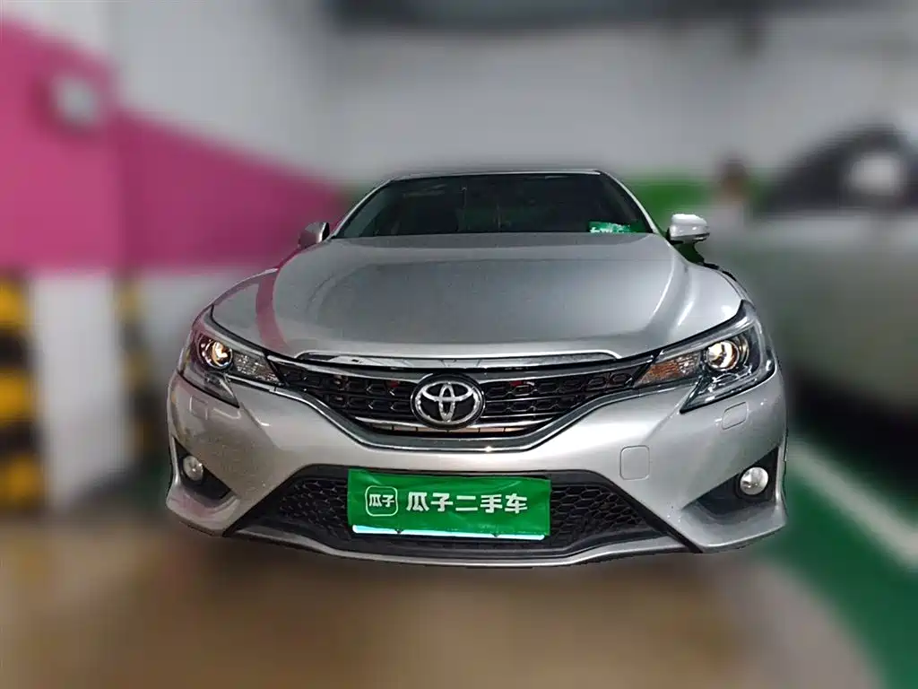 Toyota Reiz 2013 2.5V Premium Edition фото 2