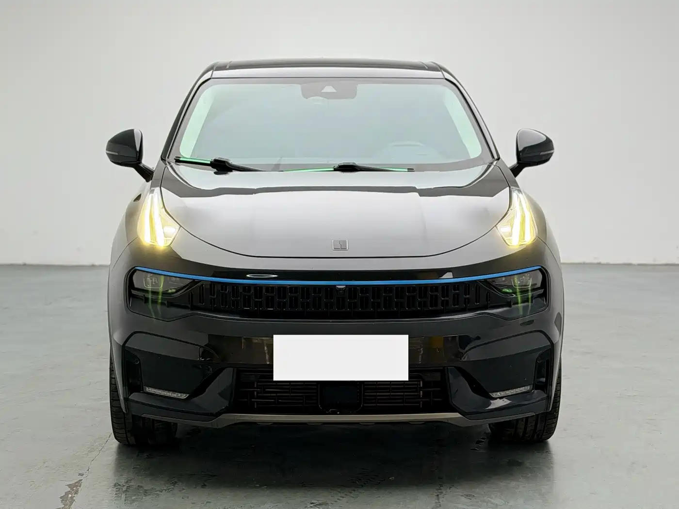 Lynk & Co 05 2022 2022 2.0TD 2WD Shine Halo