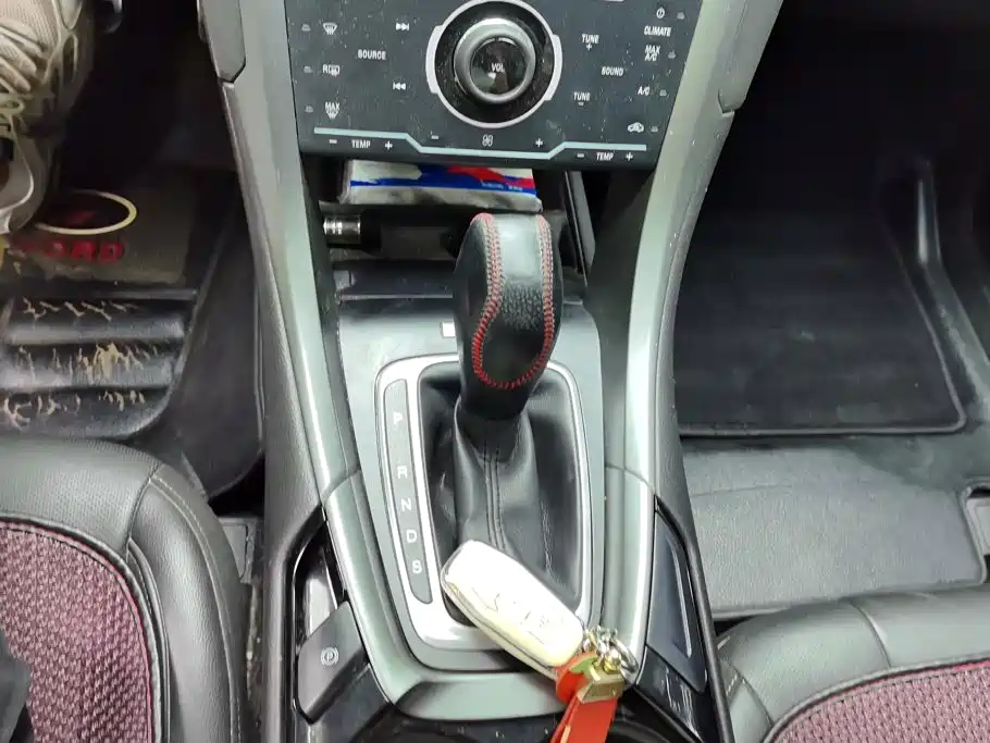 Ford Mondeo 2014 2013 2.0L GTDi240 Luxury Sport