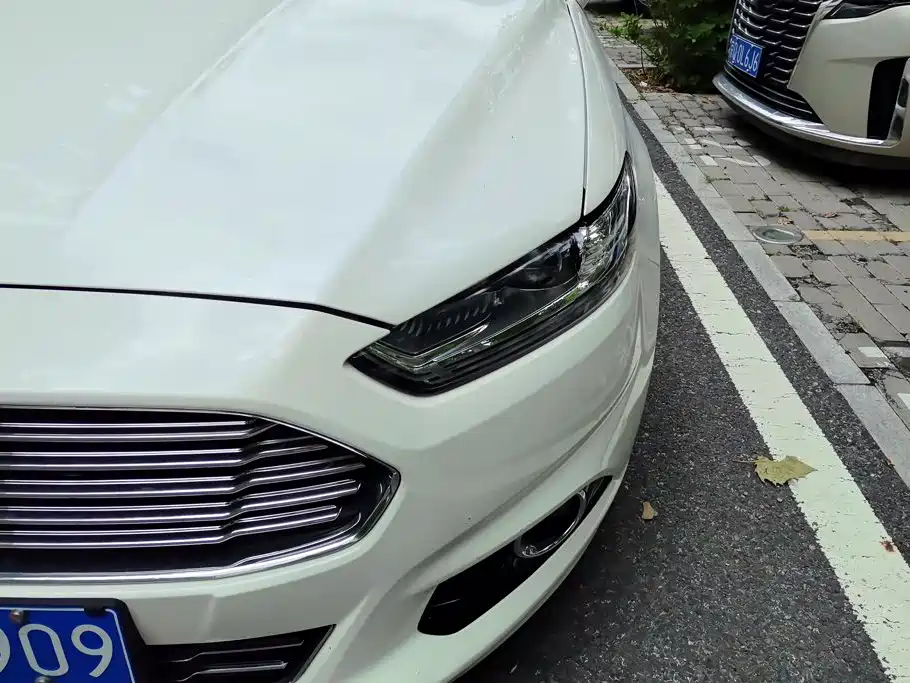 Ford Mondeo 2014 2013 2.0L GTDi240 Luxury Sport