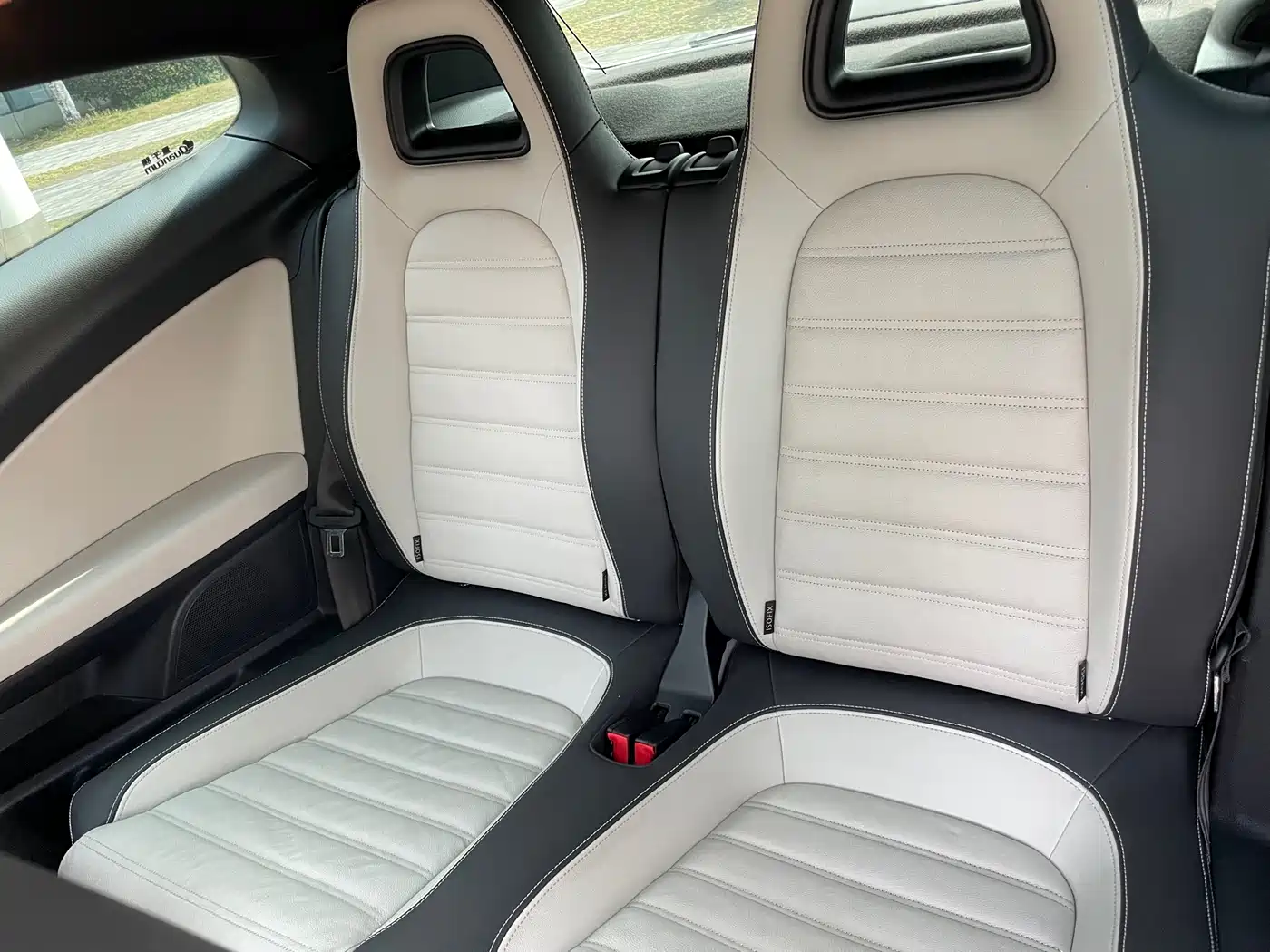 Volkswagen Scirocco 2015 2.0TSI Luxury Edition фото 13