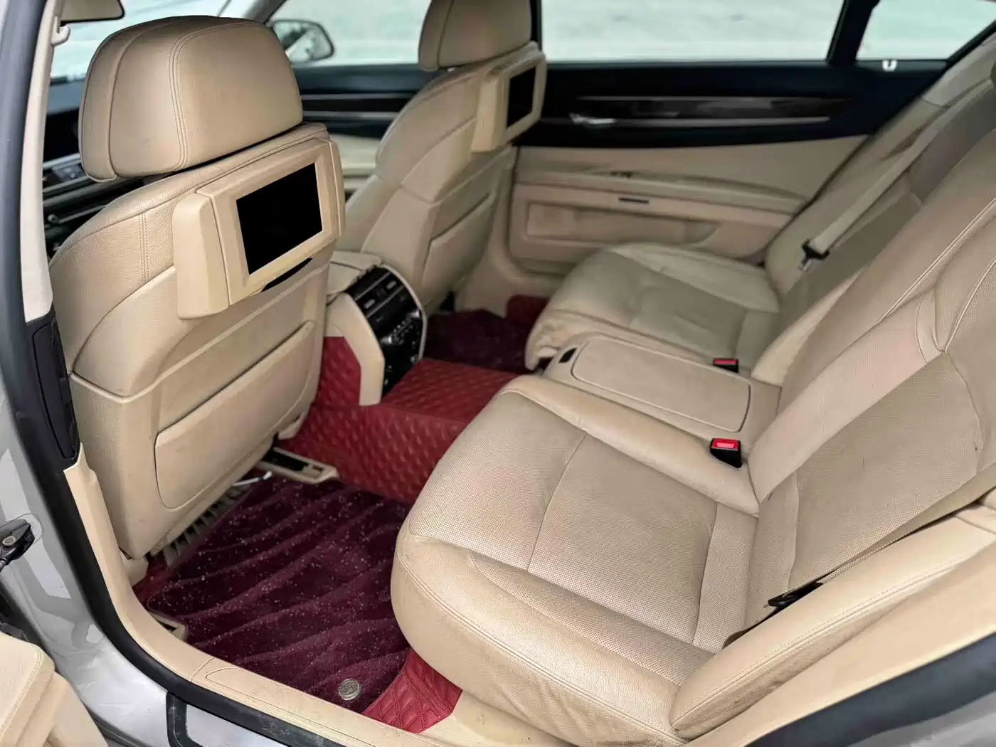 BMW 7 Series 2009 730Li Luxury фото 6