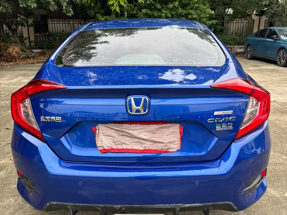 Фото 5 - Honda Civic