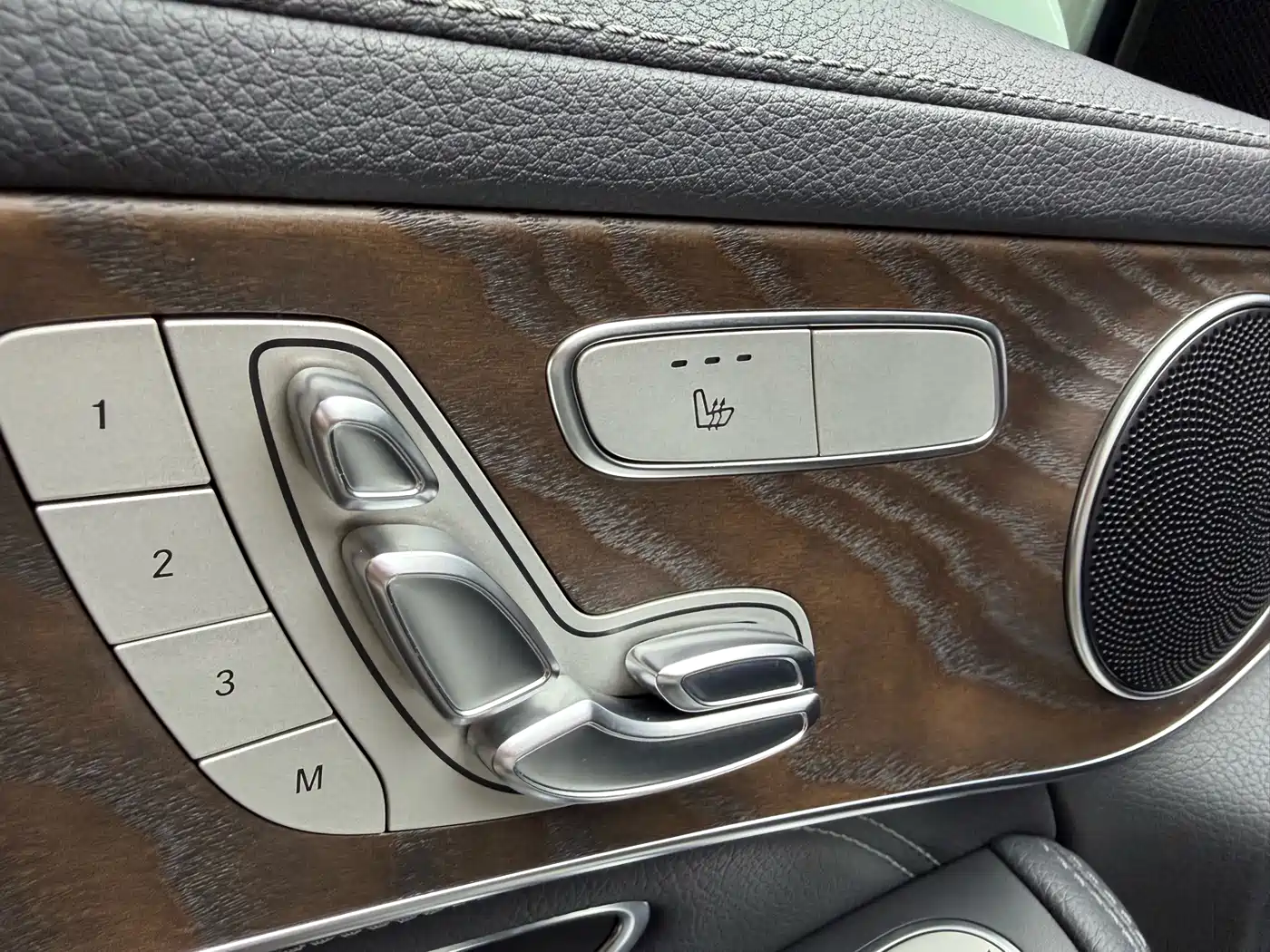 Mercedes-Benz GLC 2016 GLC 300 4MATIC Dynamic фото 13