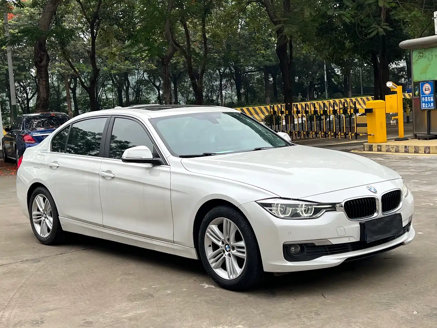 BMW 3 Series 2016 320Li Progressive фото 5